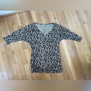 ALLOY Leopard Print Short Sleeve Top Size Large